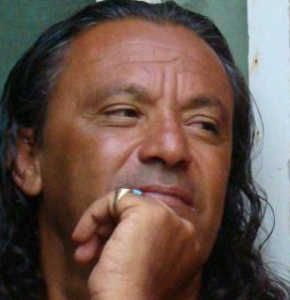 Carlos Alberto Figueira (Tchalê Figueira)